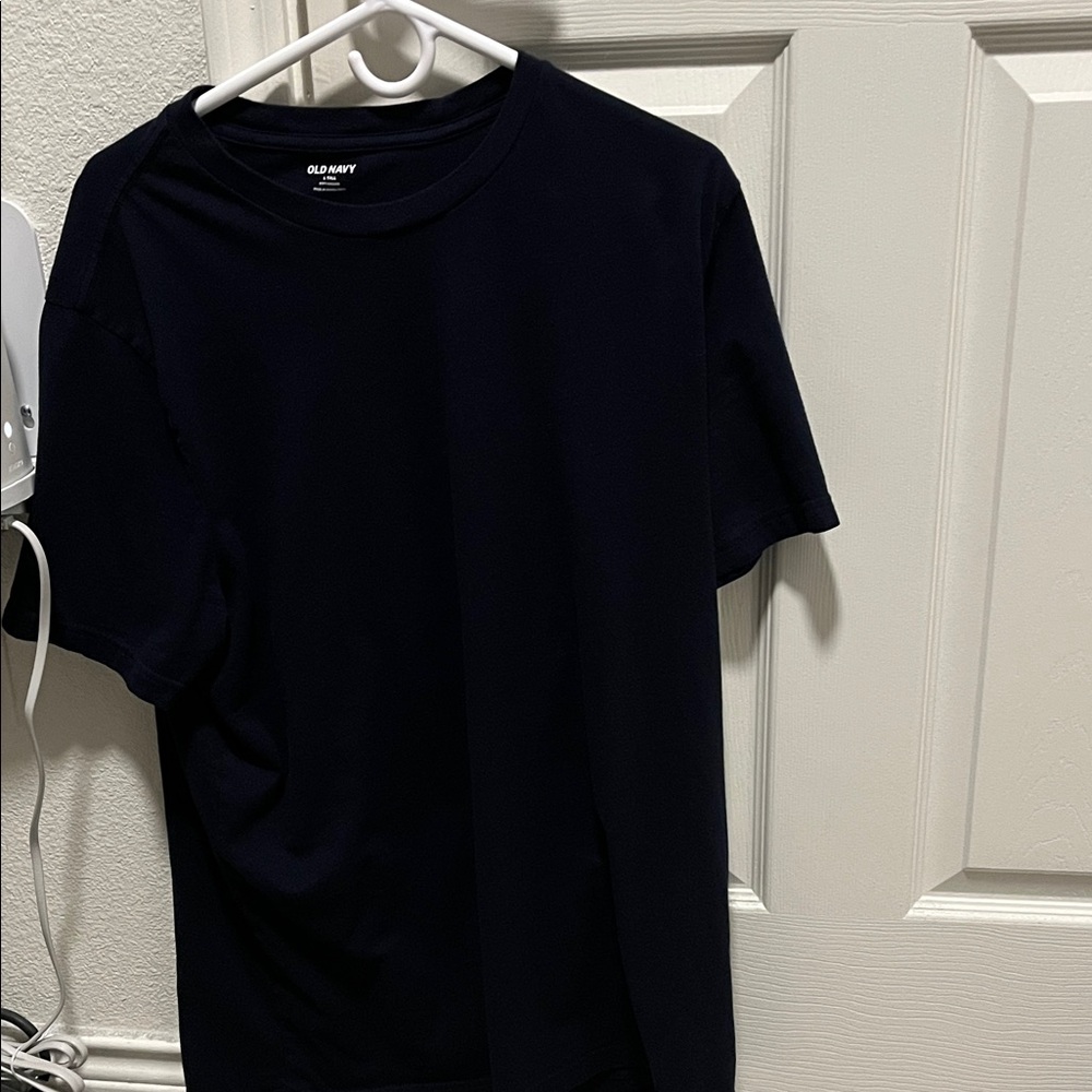Old Navy Tshirt